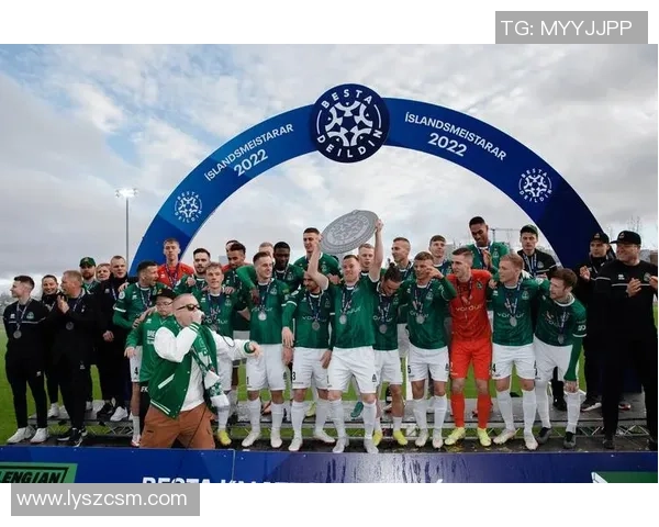 冰岛与瑞士最新比分揭晓精彩对决引发球迷热议 冰岛与瑞士最新比分揭晓精彩对决引发球迷热议