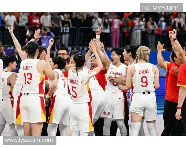 女篮迎战朝韩联队全力以赴力争胜利展现拼搏精神 女篮迎战朝韩联队全力以赴力争胜利展现拼搏精神