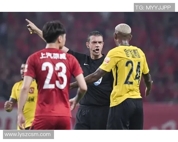 欧冠决赛裁判揭晓曾执法世界杯决赛的名哨引发争议与讨论