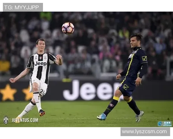 艾因青年与布雷达的激烈对决展现足球魅力与团队精神